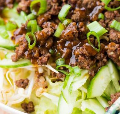 Salade Asiatique au Bœuf épicé sur lit de verdures #Phase1