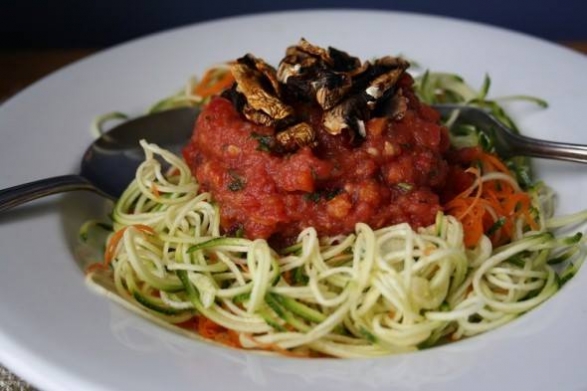 Recette Sauce Spaghetti sur nid de zucchini ;) Phase 1