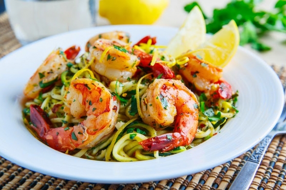 Spaghetti de courgettes aux crevettes